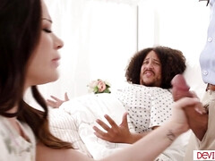 Grosse titten, Blasen, Kehlenfick, Arzt, Handjob, Zierlich, Pornostars, Ehefrau