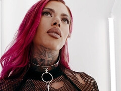 Arsch, Grosser schwanz, Schwarz, Blasen, Aufs gesicht abspritzen, Würgen, Interrassisch, Piercing