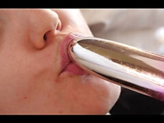 Спальня, Брюнетки, Дилдо, Мастурбация, Тощие, Стриптизерша, Молоденькие, Сиськи