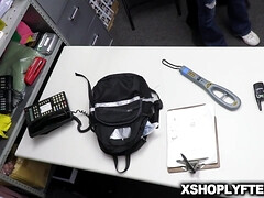 18 jaar, Achterkamer, Bruinharig, Lul, Hd, Doordringend, Tiener, Tieten likken