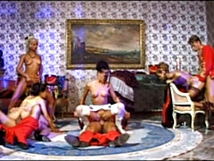 Grosse bite, Gros seins, Sucer une bite, Brunette brune, Tir de sperme, Partouze, Maigrichonne, Adolescente