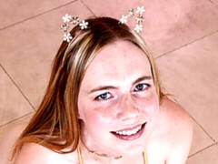 Vingeren, Gapende, Masturbatie, Natuurlijke tieten, Geschoren, Alleen, Tieten likken, Speelgoed