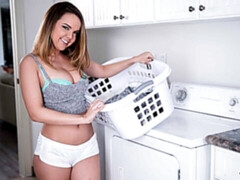 Grote kont, Grote lul, Grote mammen, Badpak, Pijpbeurt, Gevangen, Hondjeshouding, Masturbatie