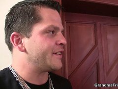 Anal, Verga grande, Tetas grandes, Mamada, Madura, Maduro, Gritar, Trio