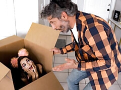 18 jaar, Kont, Pijpbeurt, Bruinharig, Hondjeshouding, Natuurlijke tieten, Tiener, Tieten likken