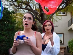 Tetas grandes, Besar, Lesbiana, Lamidas, Madres para coger, Coño, Pelirrojo, Tatuaje