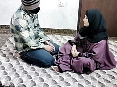 Arabe, Asiatique, Bisexuelle, Couple, Conversation vulgaire, Fait maison, Indienne, Rugueux