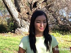 お尻, デカチン, 茶髪の, 車, 自家製, 公共, オマンコ, ガリガリ