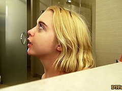 Semen en la boca, Hotel, Pequeña, Sexo fuerte, Gritar, Flaco, Adolescente, Tetas