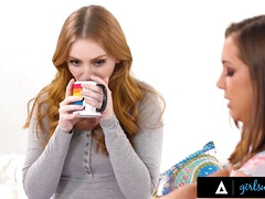 Hondjeshouding, Hd, Likken, Kut duiken, Roodharige vrouw, Billekoek, Voorbinddildo, Tieten likken