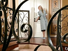 69 negenenzestig, Lieveling, Grote mammen, Blond, Lesbisch, Likken, Moeder die ik wil neuken, Tieten likken