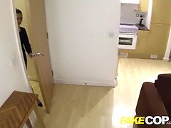 Sucer une bite, Britannique, Brunette brune, Tir de sperme, Hard, Police, Fils, Uniforme