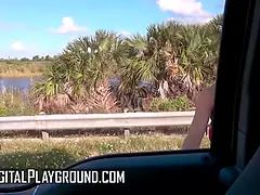 Gros seins, Brunette brune, Hd, Monstre, Pov, Public