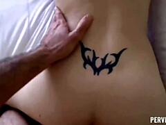 Leie, Grosser arsch, Grosse titten, Hundestellung, Handjob, Lecken, Mutti, Muschi