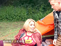 Большая жопа, Большой член, Минет, Британки, На природе