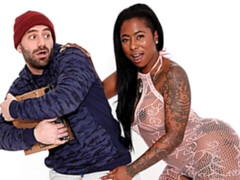 Culo grande, Verga grande, Tetas grandes, Mamada, Estilo perrito, Ébano, Interracial, Madres para coger