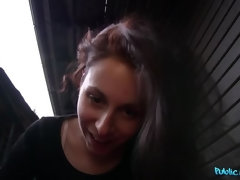 Amateur, Sucer une bite, En levrette, Faciale, De plein air, Pov, Public