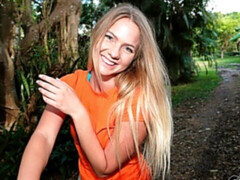 Arsch, Blondine, Blasen, Handjob, Im freien, Pov, Rasiert, Jungendliche (18+)