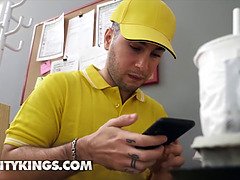 (Katy Rose, Jennifer Mendez) enjoy sharing a juice huge cock - reality kings