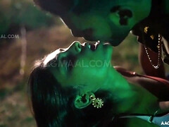 Asiatique, Gros cul, Gros seins, Brunette brune, Plantureuse, Indienne, Seins naturels, Nénés