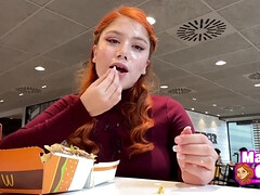 18 jaar, Pijpbeurt, Groepseks ejactulatie, Hardcore, Hd, Latijnse vrouw, Tiener