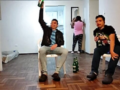 Grosse titten, Gehörnter ehemann, Hardcore, Milf, Mutti, Orgasmus, Spanner, Ehefrau