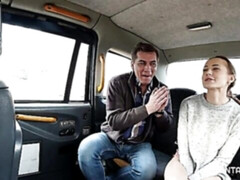 Amateur, Grosse bite, Gros seins, Sucer une bite, Brunette brune, Voiture, Maigrichonne, Adolescente