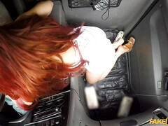 Noire, Blonde, Sucer une bite, Voiture, Faciale, Interracial, Mature, Fête