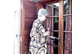 Anal, Sucer une bite, Tir de sperme, Branlette thaïlandaise, Mère que j'aimerais baiser, Orgie, Suçant