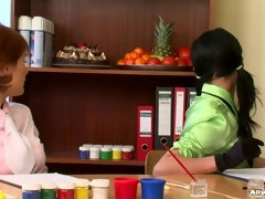 Блондинки, Женские бои, Еда, Белье, Натуральные сиськи, Колготки, Чулки, Влажная