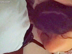 Sucer une bite, Brunette brune, Éjaculation interne, Tir de sperme, Faciale, Chatte, Suçant, Adolescente