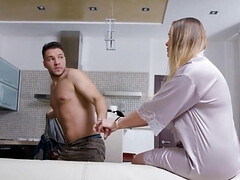 18 años, Tetas grandes, Rubia, Tetona, Atrapados, Madura, Hd, Maduro