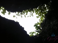 Leie, Blondine, Blasen, Fussjob, Orgasmus, Zierlich, Pov, Öffentlich