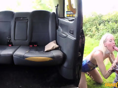 Anal, Grosse bite, Doigter, Léchez, Chatte, Douche, Maigrichonne, Adolescente