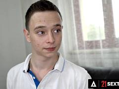 Grote lul, Grote mammen, Pijpbeurt, Mollig, Sperma shot, Fetisj, Omie, Rijpe lesbienne