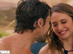 Gros cul, Gros seins, Sucer une bite, Queue, Faciale, Chatte, Réalité, Chevaucher