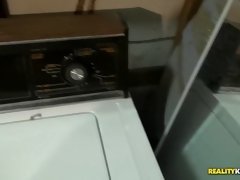 素人, フェラチオ, 顔射, ピアス, オマンコ, 剃毛, ガリガリ, タトゥー