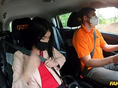 素人, お尻, 車, ドレス, 開帳, オマンコ, タトゥー, オッパイの