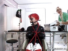 Bondage discipline sadomasochisme, Gebondenheid, Bruinharig, Fetisj, Flashing, Vernedering, Lesbisch, Openbaar