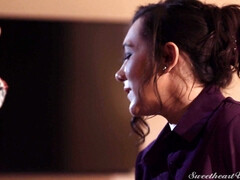 Grote mammen, Blond, Hakken, Lesbisch, Likken, Natuurlijke tieten, Rok, Speelgoed