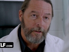 Американки, Большая жопа, Большие сиськи, Огромные размеры, Медсестра, Киски, Табу, Сиськи