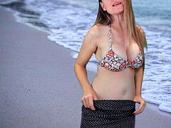 Bikini, Mère que j'aimerais baiser