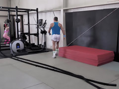 フェラチオ, 茶髪の, ジム, 手コキする, キス, 淫乱熟女, 靴下, スポーツ