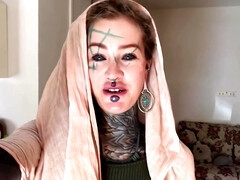 Amateur, Anal, Playa, Al aire libre, Perforación, Tatuaje, Tetas, Juguetes