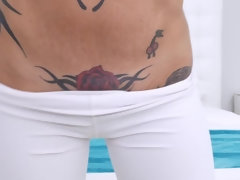 お尻, デカパイ, コンドーム, なめる, オーガズム, ショートヘア, ガリガリ, オッパイの