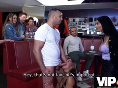 ヨーロピアン, Hd, パーティ, 公共, スインガー, タトゥー, オッパイの, 妻