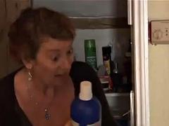 Mucama, Maduro, Madres para coger, Español