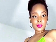 Gros seins, Brunette brune, Noir ébène, Interracial, Lingerie, Mère que j'aimerais baiser, Solo, Dénudage