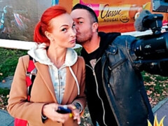 デカ尻, フェラチオ, バック, お金, アウトドア, 赤毛, 恥ずかしがりや, ガリガリ