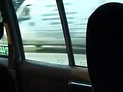 Enthousiasteling, Grote mammen, Bruinharig, Natuurlijke tieten, Openbaar, Realiteit, Tieten likken